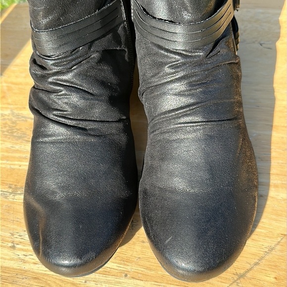 Bare Traps Woman’s Mid Wedge Hidden Heel Zip Up Pixie Ankle Booties Size 10 - Picture 6 of 15